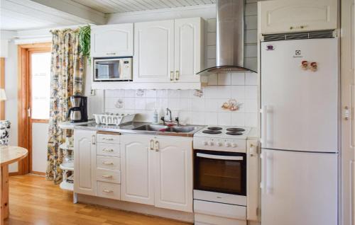 Fora Casa | 3 Bedroom Stunning Home In Borgholm
