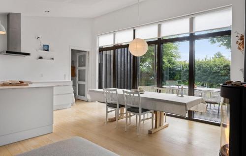 Hvidbjerg Strand Casa | 3 Bedroom Stunning Home In Børkop