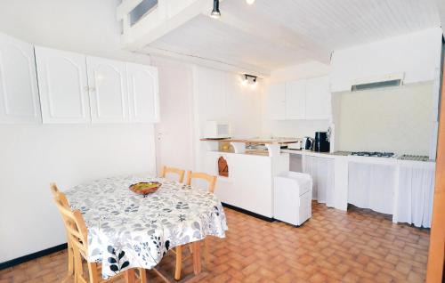 Theziers Casa | 3 Bedroom Stunning Home In Théziers