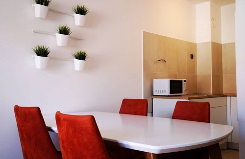 Novi Sad Apartamento | Suite de 3 habitaciones de 98 metros cuadrados con gran patio