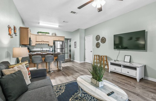 Gulfport Casa | 3 Bedroom Townhome 87B, one block to beach, close to casinos, & attractions