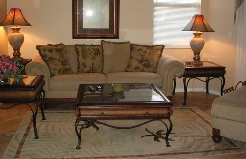 Gateway Casa | 3 Bedroom Townhome 96162 by Houzlet