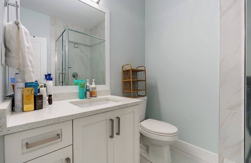Abbotsford Casa | 3-bedroom townhome in enchanting Abbotsford with AC