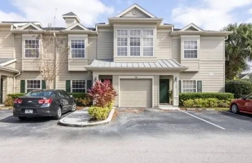Braden River Casa | 3-bedroom townhome in lovely Bradenton with AC, WiFi, fitness room