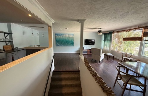 Siesta Key Casa | 3-bedroom townhome in Siesta Key close to beaches, city and airport.