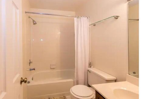 Seven Corners Casa | 3 Bedroom Townhouse 8 Miles to Washington DC