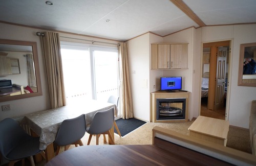 Heacham Cabina | 3 Bedroom Unit With Ramp Access Linen Included
