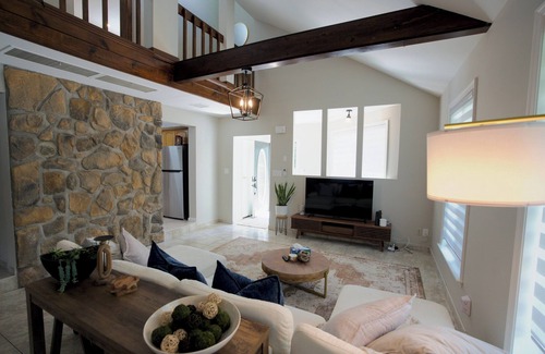 Nazareth Casa | 3-bedroom vacation home just 12 minutes from Lafayette and Lehigh College.