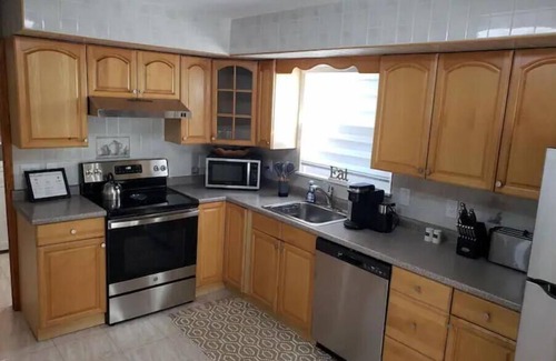 Nazareth Casa | 3-bedroom vacation home just 12 minutes from Lafayette and Lehigh College.