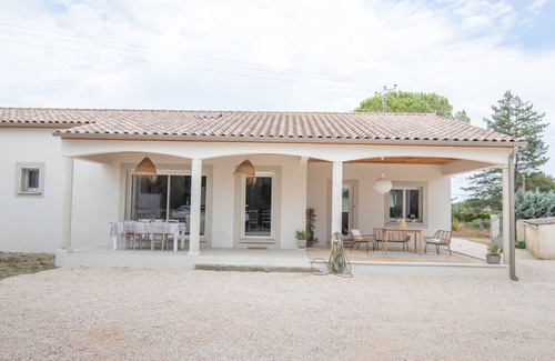La Bruguiere Villa | 3 Bedroom Villa in La Bruguiere