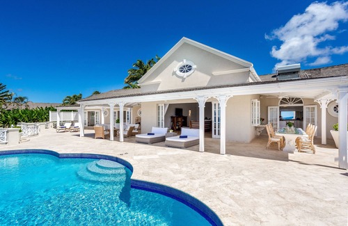 Weston Villa | 3 Bedroom Villa on West Coast Ridgefront