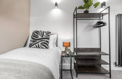 Norwich Apartamento | 3 bedroom with parking by the station