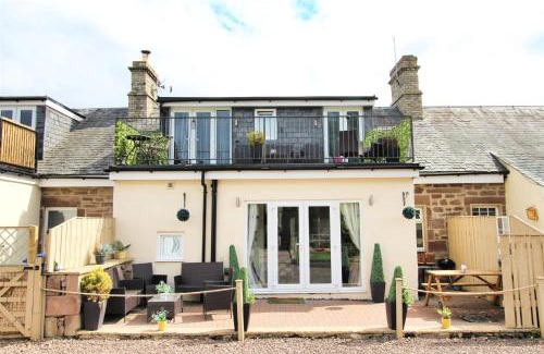 Norham Casa | 3 Bedrooms - 2 Bath Rooms - Dog Friendly - Beach