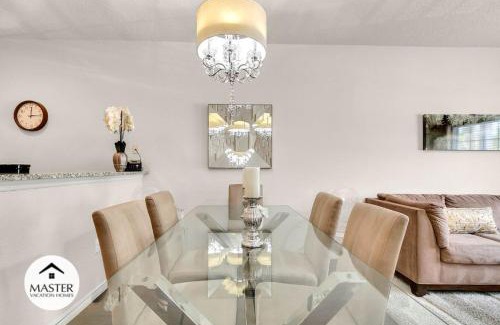 Bay Lake Casa | 3 Bedrooms 2 Bathrooms Lucaya Village 18-102