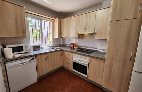 Nerja Chalet De Esquí | 3 Dormitorios | Aljamar 19A | CG R1086