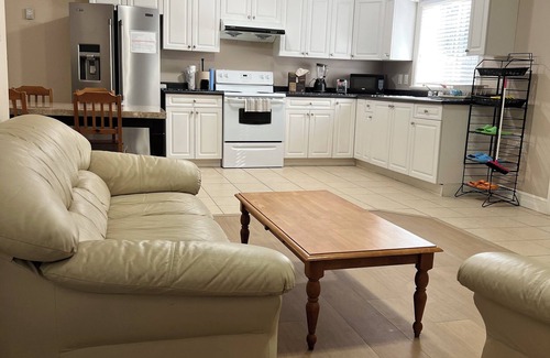Fleetwood Casa | Seguro, limpio, verde y agradable