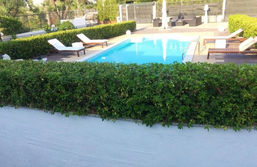 Municipio 4 Apartamento | 3 bedrooms appartement with shared pool enclosed garden and wifi at Bari 5 km away from the beach