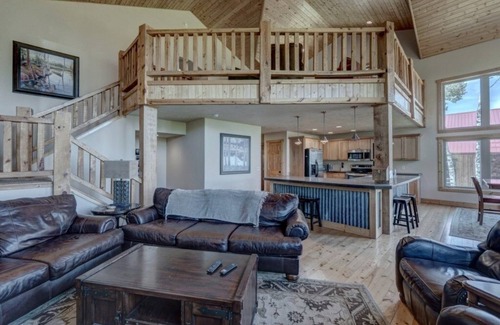 Lead Chalet De Esquí | HOLY TERROR CHALET AT TERRY PEAK - Adam Hendry by RedAwning
