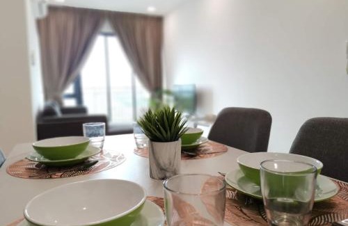Richmond Hill Apartamento | 3 bedrooms condo with pools, gym, wifi & washer