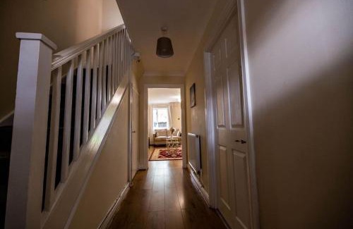 Peckham Apartamento | 3 Bedrooms House-sofabed-parking-bbqstove-garden