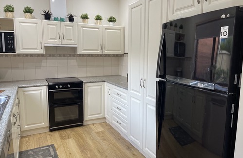West Croydon Casa | 3 Bedrooms whole house very quiet