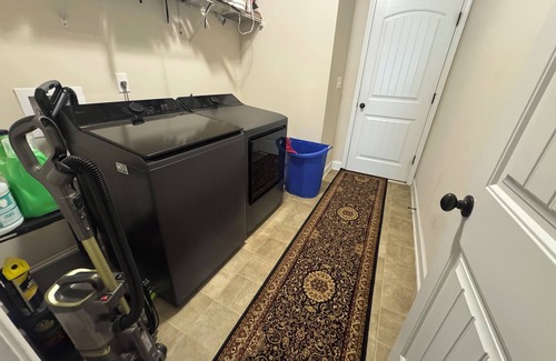 Beech Island Casa | 3 bedrooms WiFi! Location is 12 mins from downtown and 20 mins from the Masters!