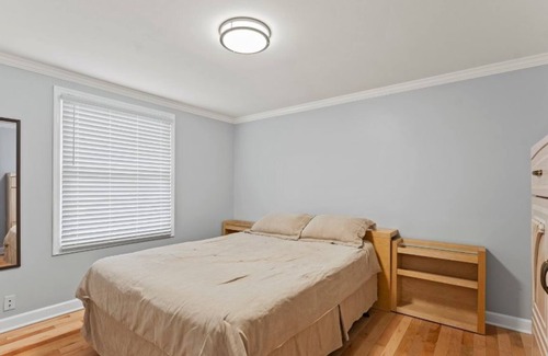 Germantown Casa | 3 beds - sleeps 6! Single Family home in center of Germantown!