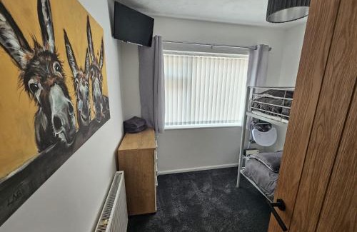 Rhyd-y-foel Casa | 3-Beds Sleeps 6 Walking distance to Castle & Town