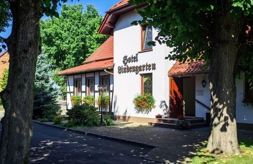 Treppendorf Casa | 3 Bettzimmer, WC und Dusche - Hotel-restaurant Lindengarten