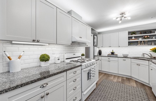 University Heights Casa | 3 blocks from the University of Iowa Kinnick Stadium & Hospital
