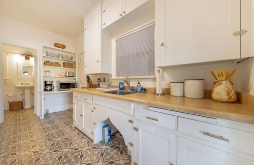 West University Casa | 3 Blocks from U of A & 4th Ave | Cozy | 1 BR 1 BA