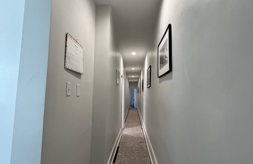 Margate City Condominio | 3 BR/1.5 Bath condo in Ventnor - block from beach w/ steamshower