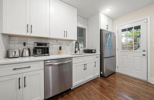 East Point Casa | 3 BR 12 Mins from Atl Airport & Near Downtown