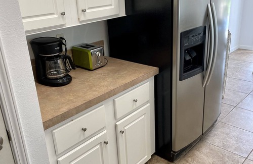 Palmetto Casa | 3 BR 2 BA newly remodeled house w/ nearby beaches, parks, shopping and nightlife