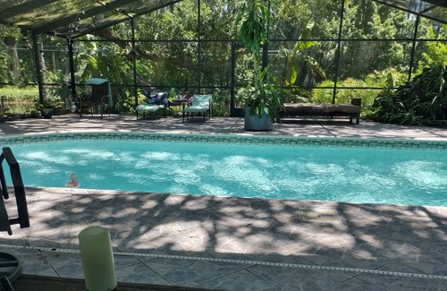 New Port Richey Casa | 3 br/ 2 bath boho retreat! -Near Tampa/Beach/ Springs