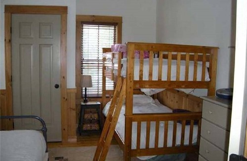 Kennebec Cabaña | 3 BR/ 2BA Great Pond Rome, Maine Lakehouse