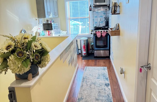 Bay Shore Apartamento | 3 Br Apt Private, COZY 1 King Bed, 2 Queen Bed, PetPal