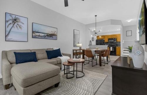 Venetian Bay Villages Casa | 3-BR Condo BBQ Heated Pool Near DisneyMalls