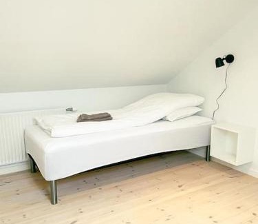 Hoyvik Apartamento | 3 BR home for 6 guests, Hoyvík, Tórshavn