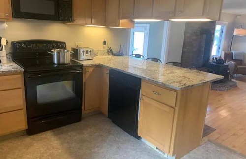 Sebago Cabaña | 3 BR Lake house in Sebago Maine steps from beach!