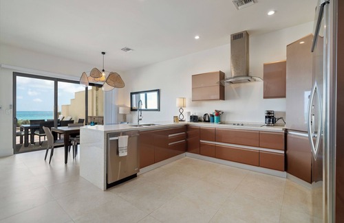Nassau Villa | 3 BR Oceanfront Beach House with Private Pool Gated Community Staircase to Ocean
