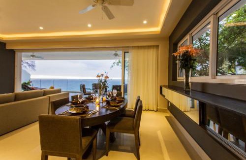 Amapas Apartamento | 3 BR Sayan Beach 2500 SF Luxury Oceanfront Condo
