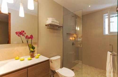 Amapas Apartamento | 3 BR Sayan Beach 2500 SF Luxury Oceanfront Condo