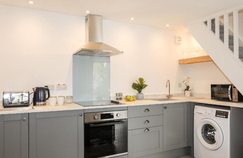 Bangor Casa | 3 Cae Chwarel