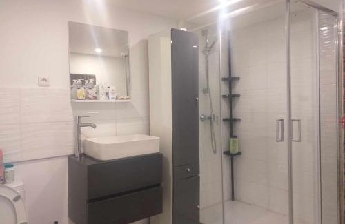 Colombes Casa | 3 Chambres à louer à COLOMBES