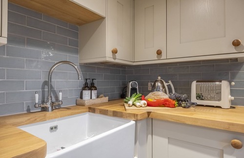 Docking Cabaña | 3 Chapel Cottages, Docking, Norfolk