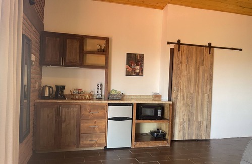 San Antonio de las Minas Cabina | 3 comfortable individuals cabins in a property with stunning views of the valley