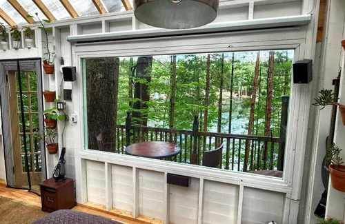 Brantingham Apartamento | 3 Epic Stays on Private Island