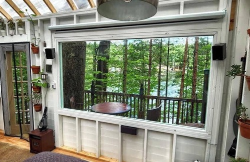 Brantingham Cabina | 3 Epic Stays on Private Island