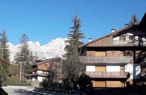 Cortina d'Ampezzo Apartamento | 3' from Corso Italia on foot, with parking